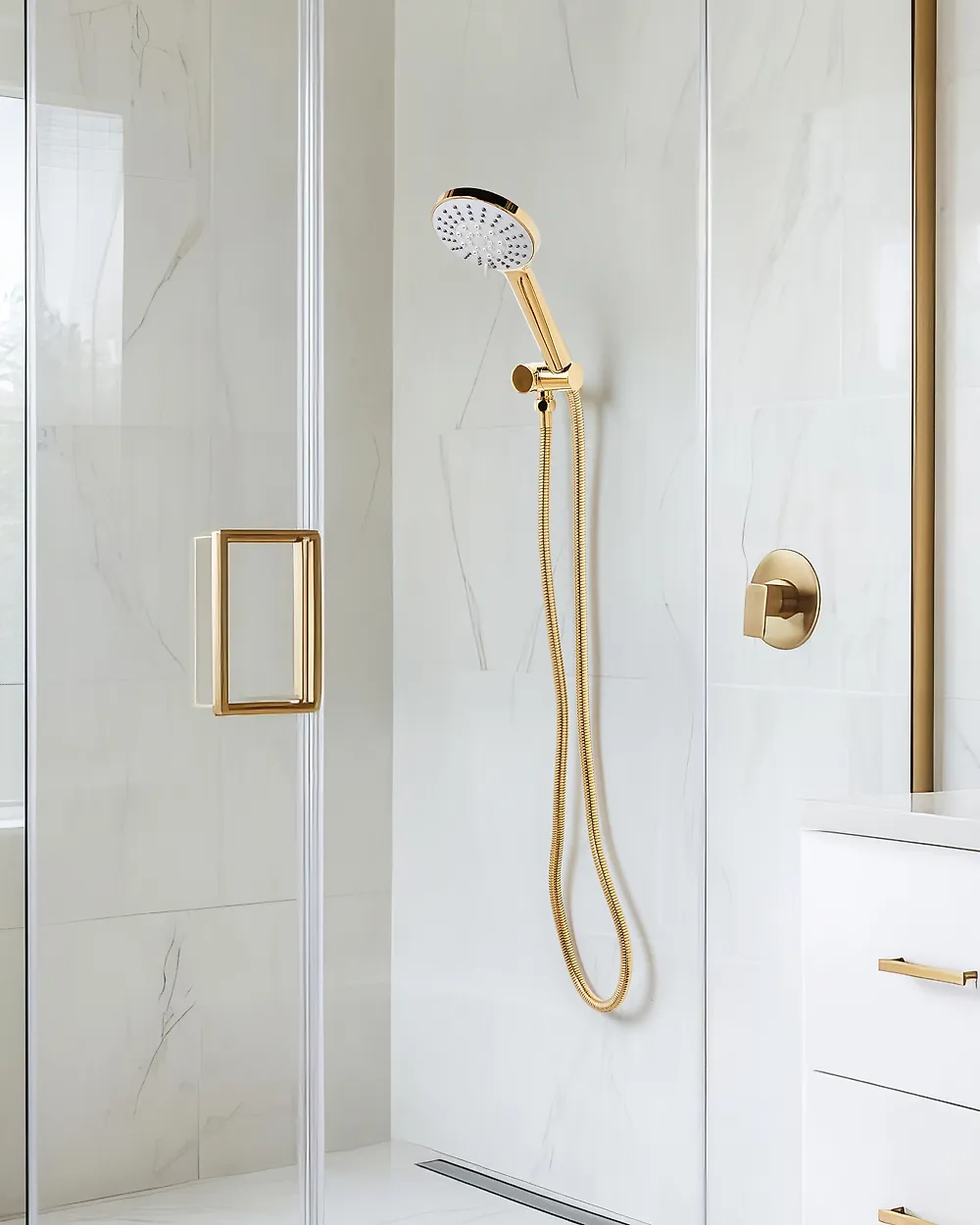 Brusehoved og slangesæt UCHIZA 5-function Guld_1188330