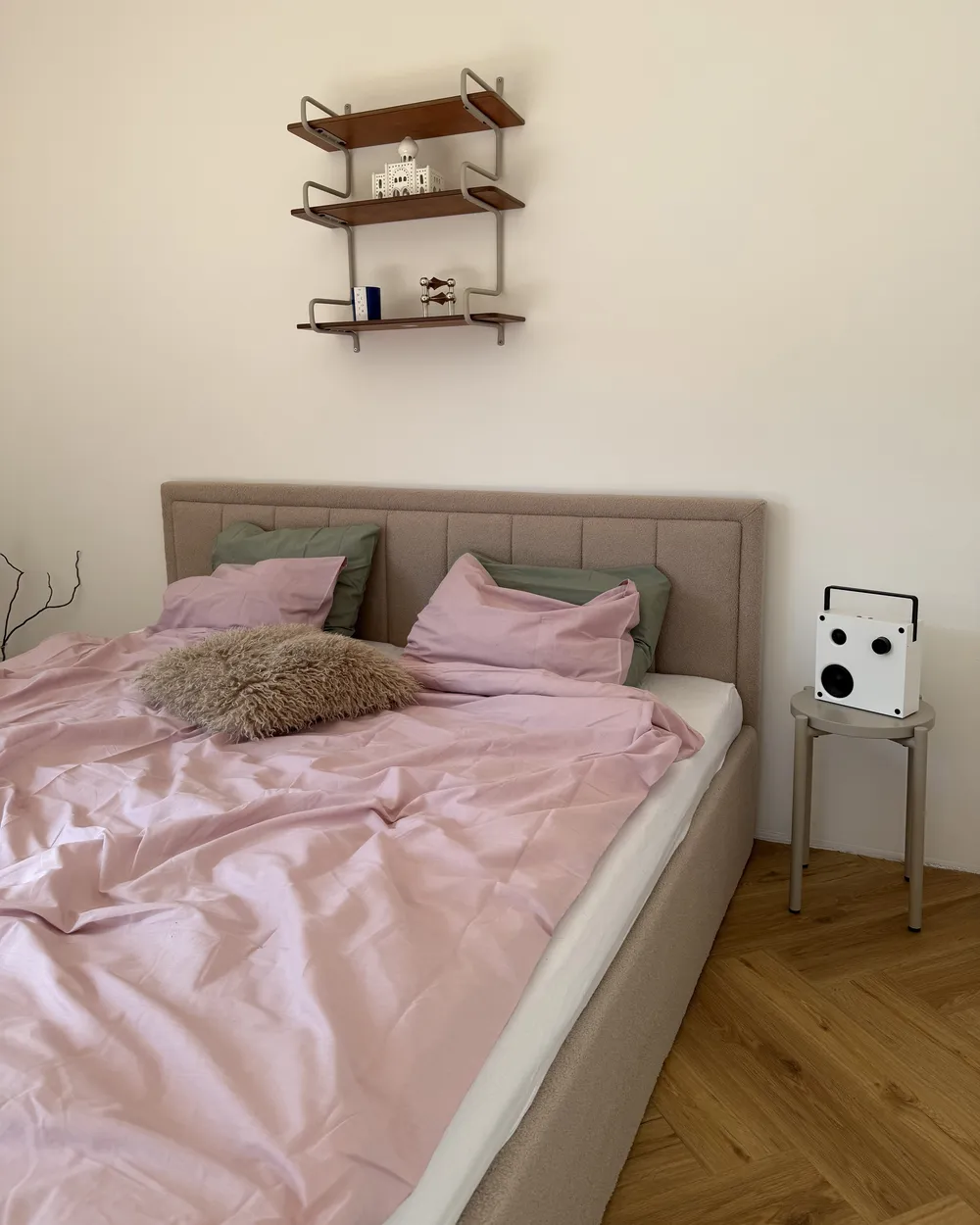 Ottoman Bed MONTLAUR Boucle Beige 180 x 200 cm (EU Super King)_975468