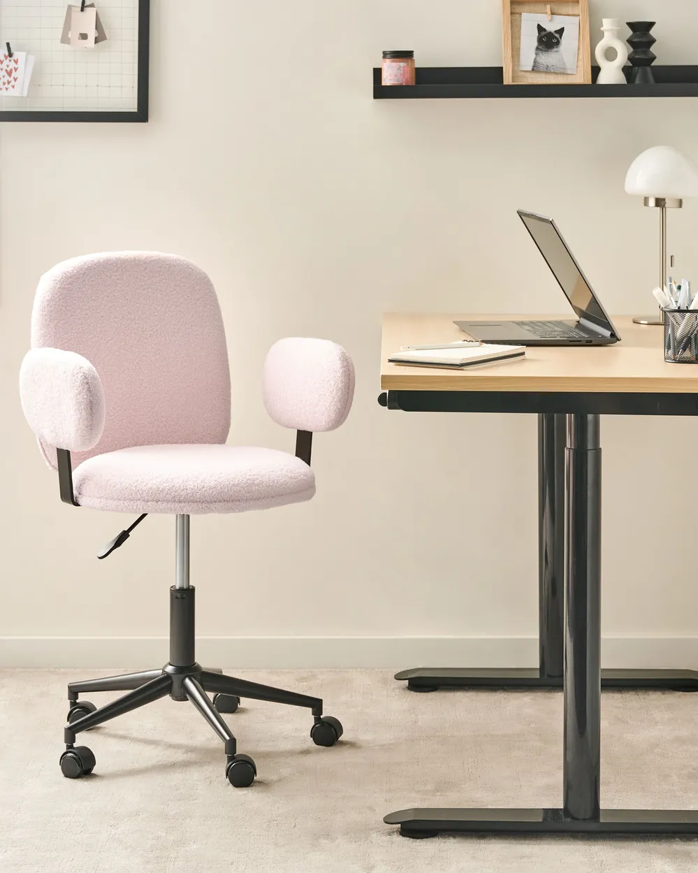 Desk Chair MORAGA Boucle Pastel Pink_1064476
