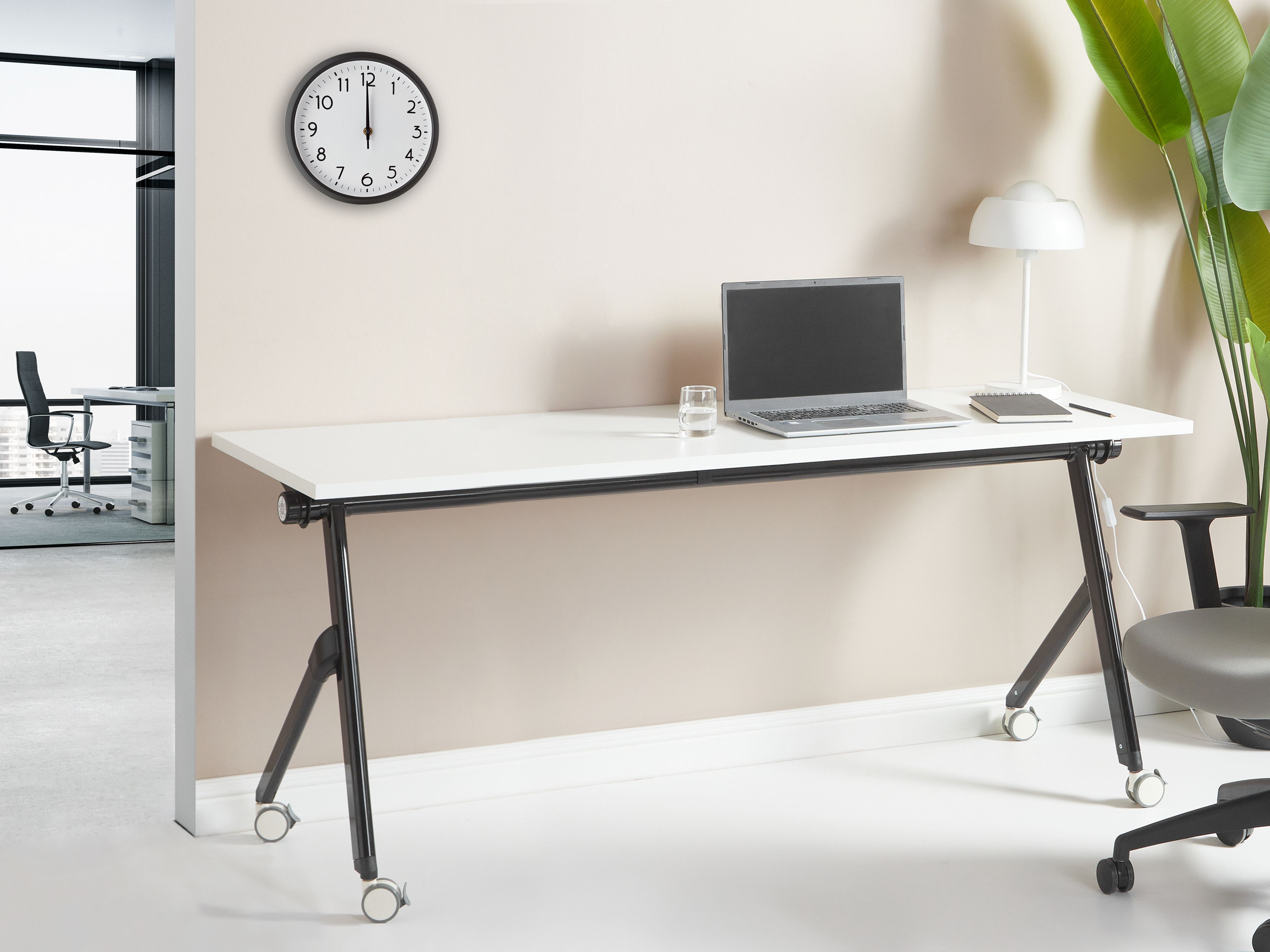 Zusammenklappbarer Schreibtisch BENDI Weiß 180 cm 60 cm mit Rädern ...