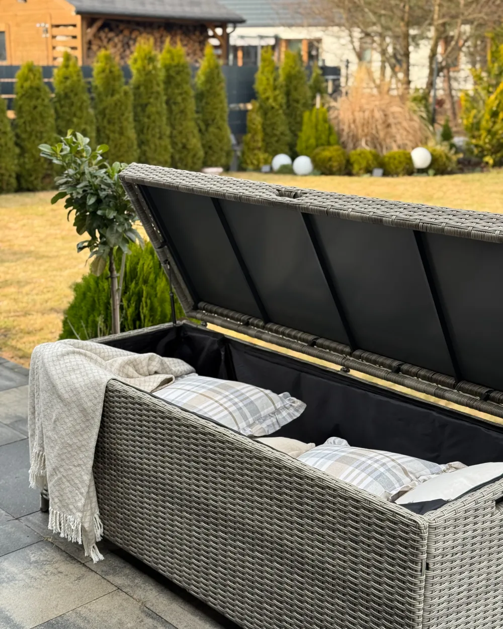 Storage Box MODENA 158 cm 63 cm PE Rattan Grey_1065805