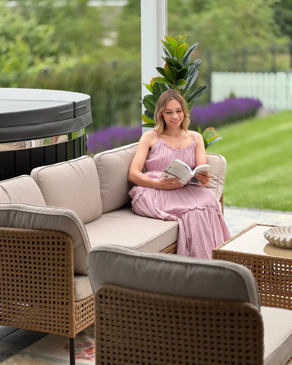 Garden Lounge Set with Table 6 Seater OMEGANA Modular PE Rattan Light Beige_1153789