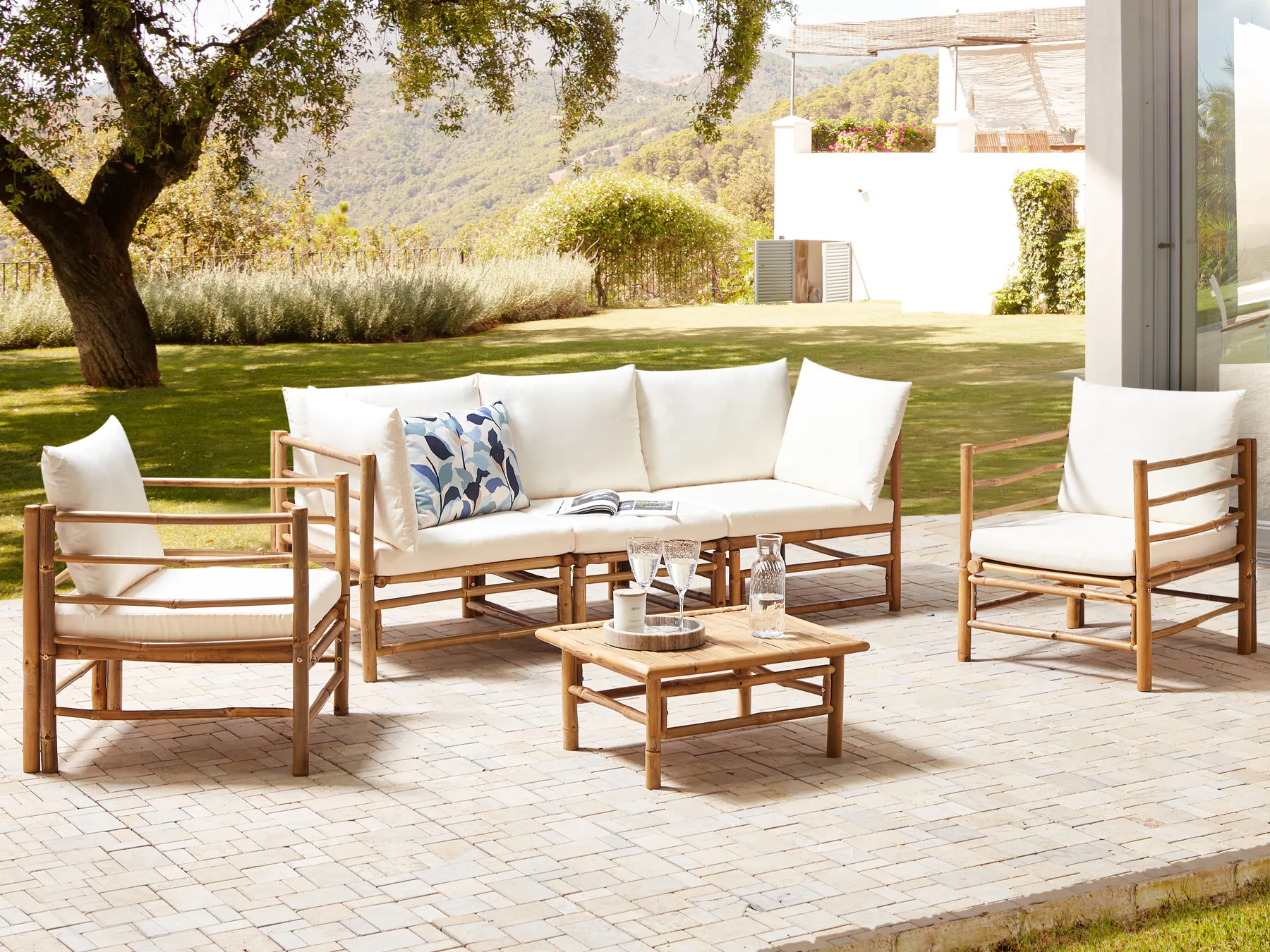 Garden Lounge Set with Table 5 Seater CERRETO Bamboo Off-White_909603