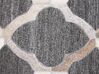 Kožený koberec v šedé a béžové barvě 160 x 230 cm ROLUNAY _780564