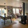 Zasněžený umělý vánoční stromek 210 cm bílý TOMICHI_792330