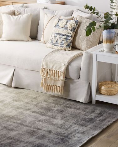 Viscose Rug 160 x 230 cm Grey ERCIS