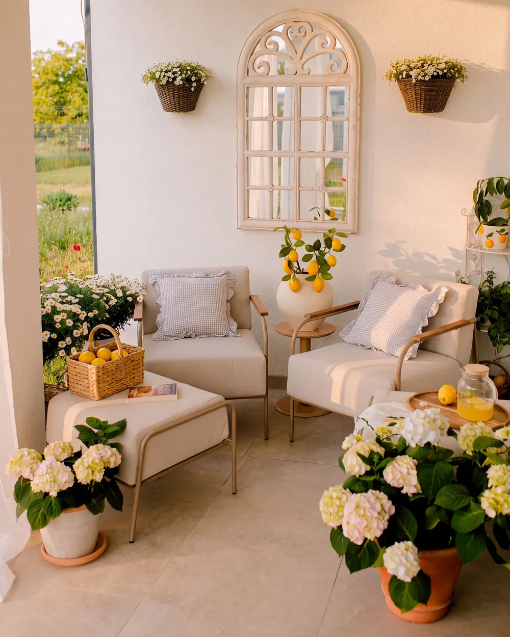 Set di 2 sedie da giardino NIMIS con ottomana Beige chiaro_1076746