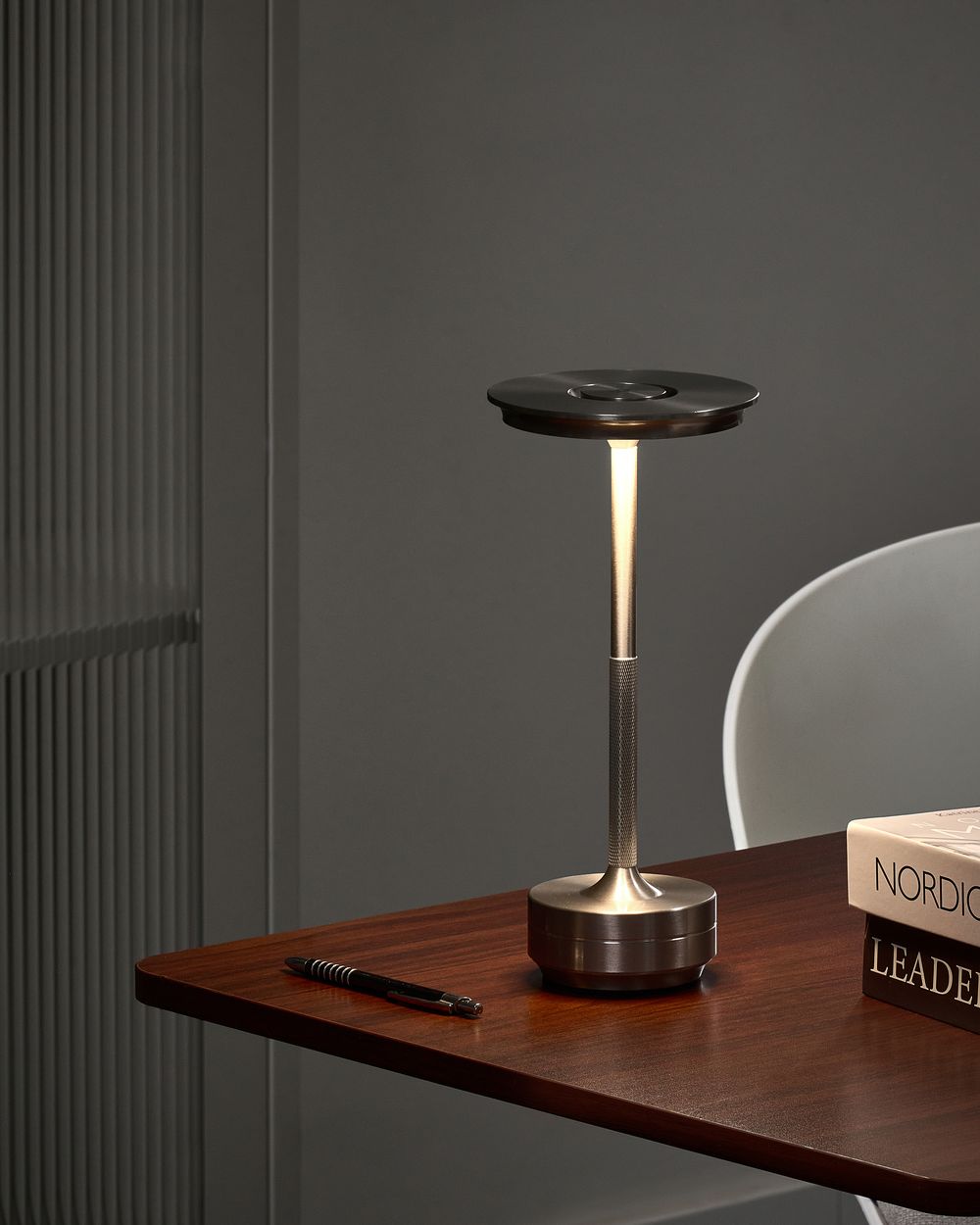 Lampe de table LED sans fil MAGO Avec variateur Métal Argenté