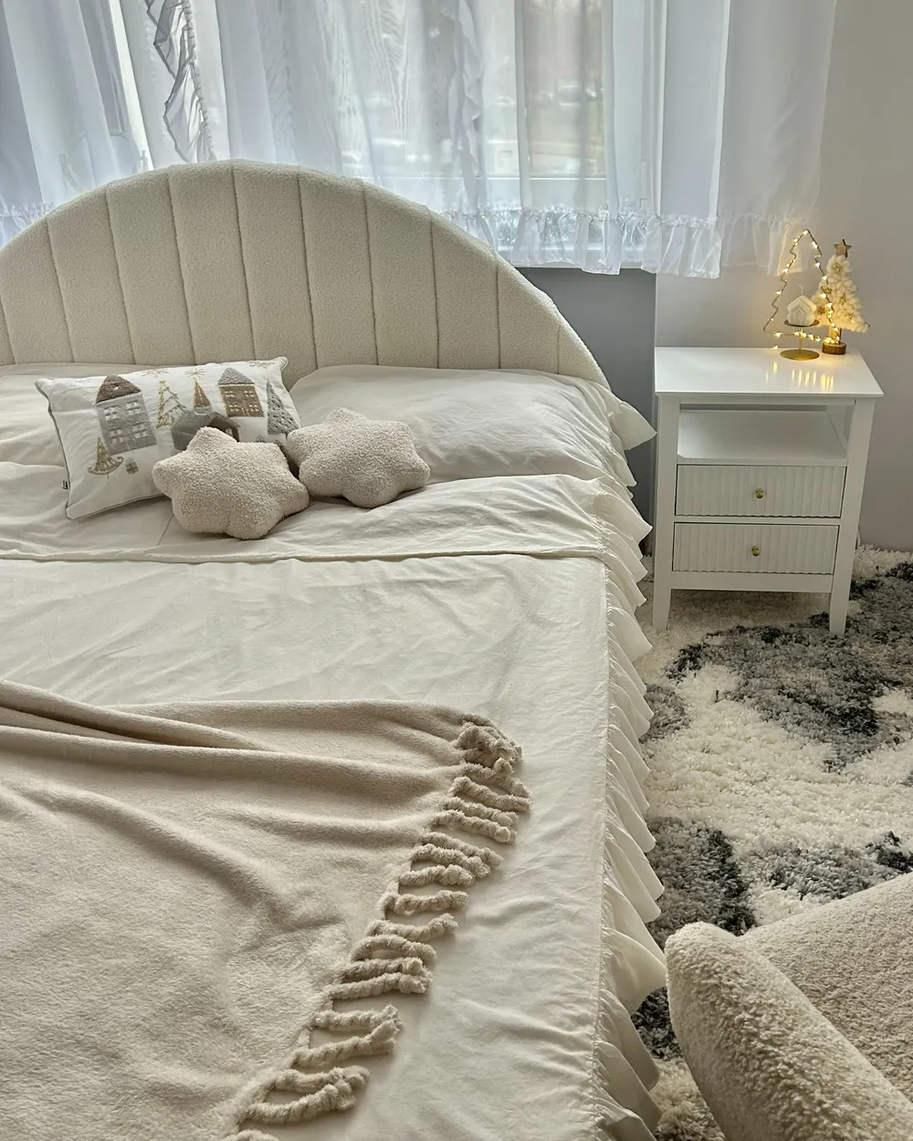 Ottoman Bed CHADENET Boucle Off-White 160 x 200 cm (EU King Size)_982624