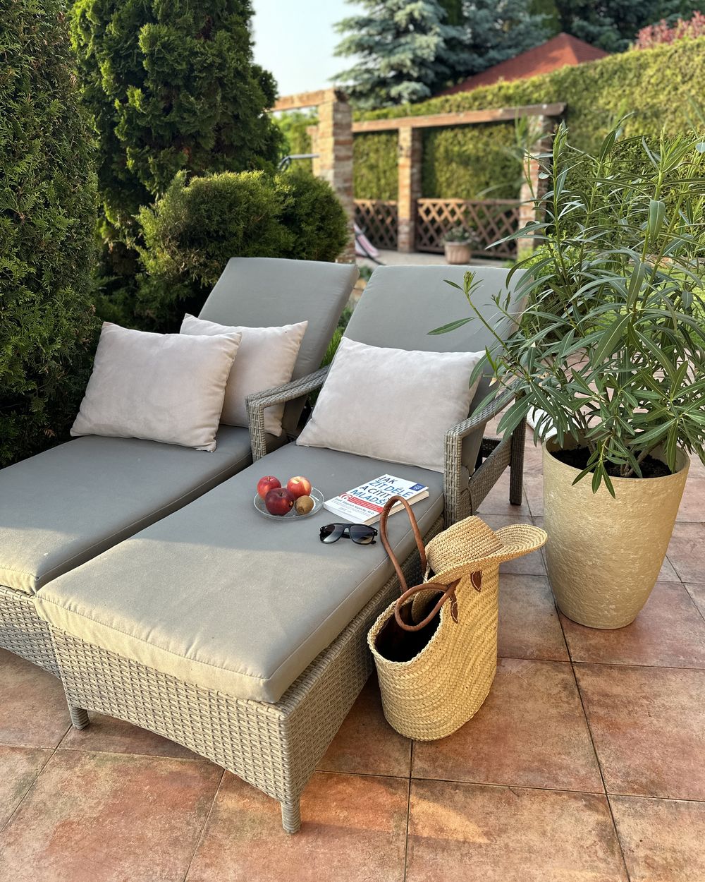 rattan recliner lounger