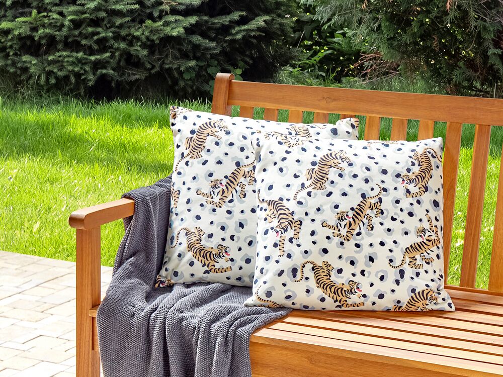 Set of 2 Outdoor Cushions ARENZANO Animal Pattern 45 x 45 cm Beige