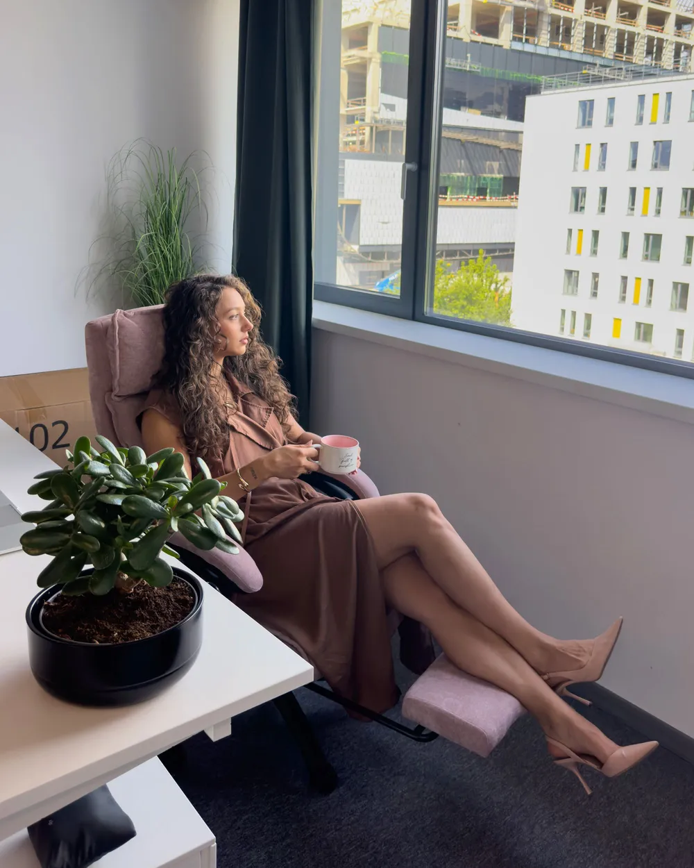 Executive Chair EATON Chenille Pastel Pink_1109475