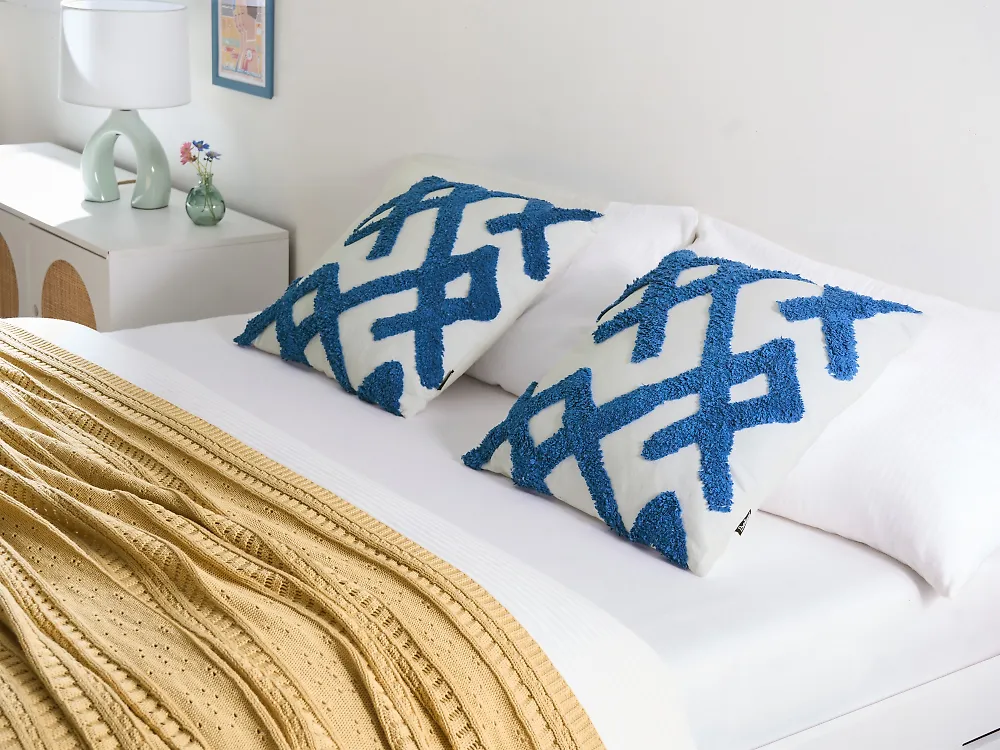 Set of 2 Decorative Cushions HAZEL 45 x 45 cm Cotton White Geometric Pattern_1185096