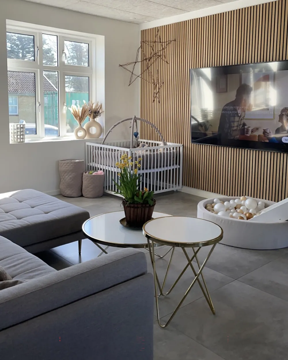 Coffee Table MERIDIAN Tempered Glass White/ Gold_920278