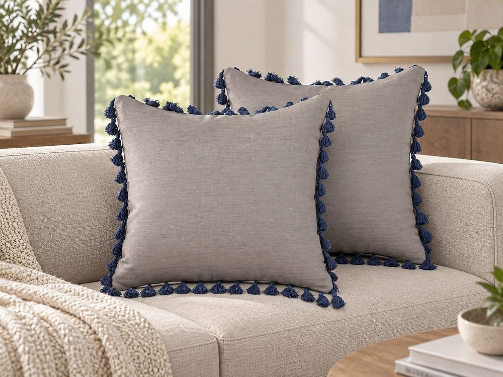 Lot de 2 coussins décoratifs CARPINUS 45 x 45 cm Lin Gris Unicolore