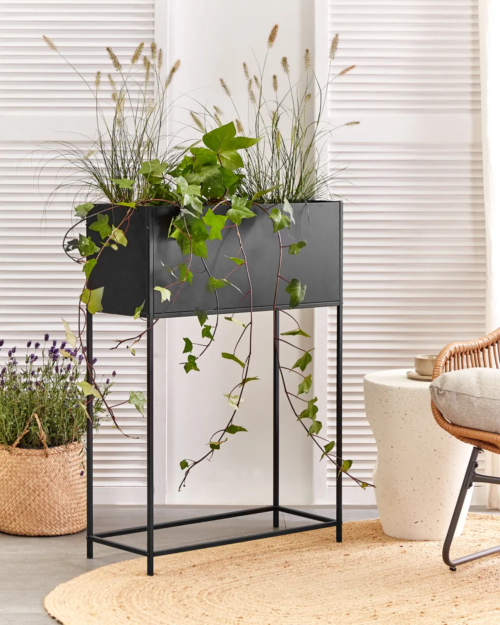 Elevated Plant Pot TAPIEN Metal 70 cm Black - Beliani.cz