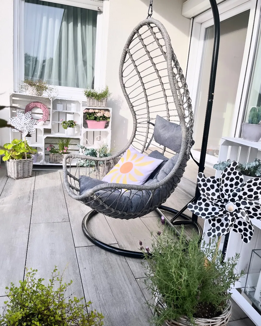Hanging Chair with Stand PINETO PE Rattan Grey_946399