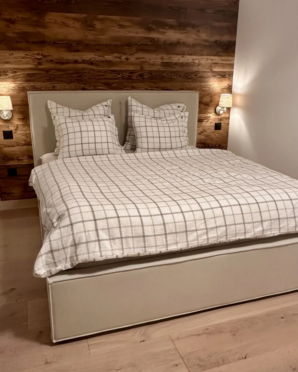 Ottoman Bed MOISSAC Fabric Beige 180 x 200 cm (EU Super King)_953324