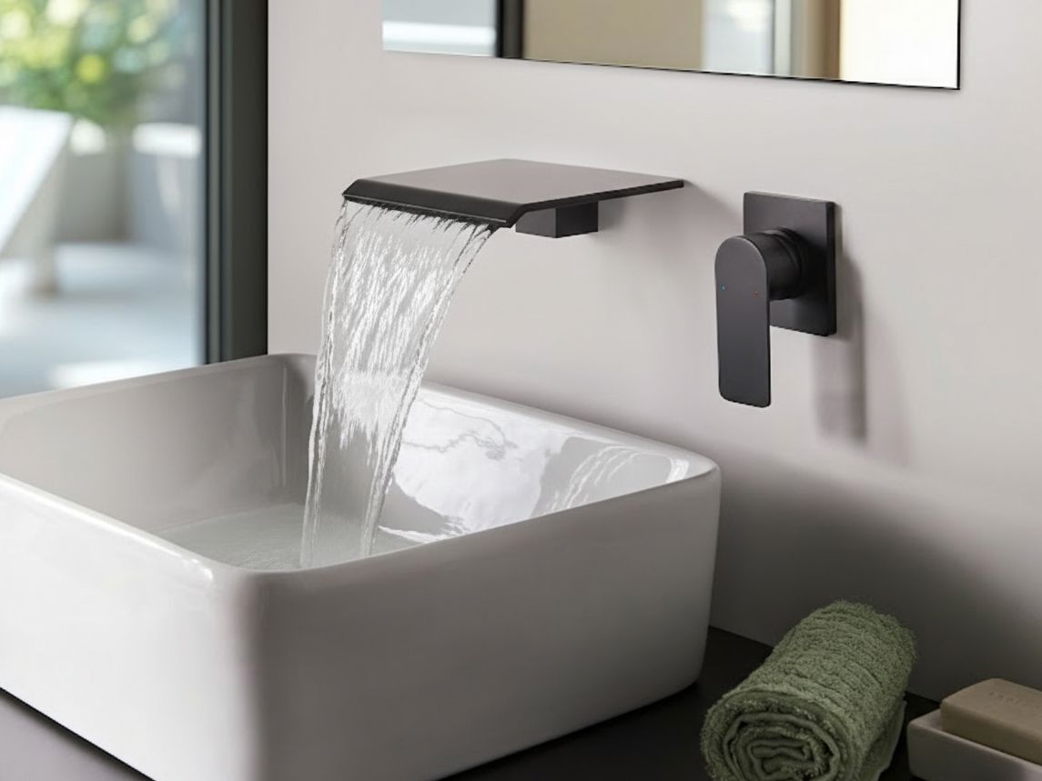 Bateria umywalkowa ścienna czarna APONWAO_986786