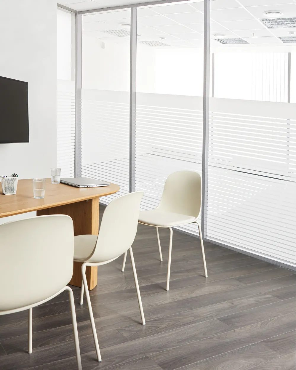 Set Di 4 Sedie Impilabili - Design Moderno E Pratico Per Interni Ed Esterni - Foto 11