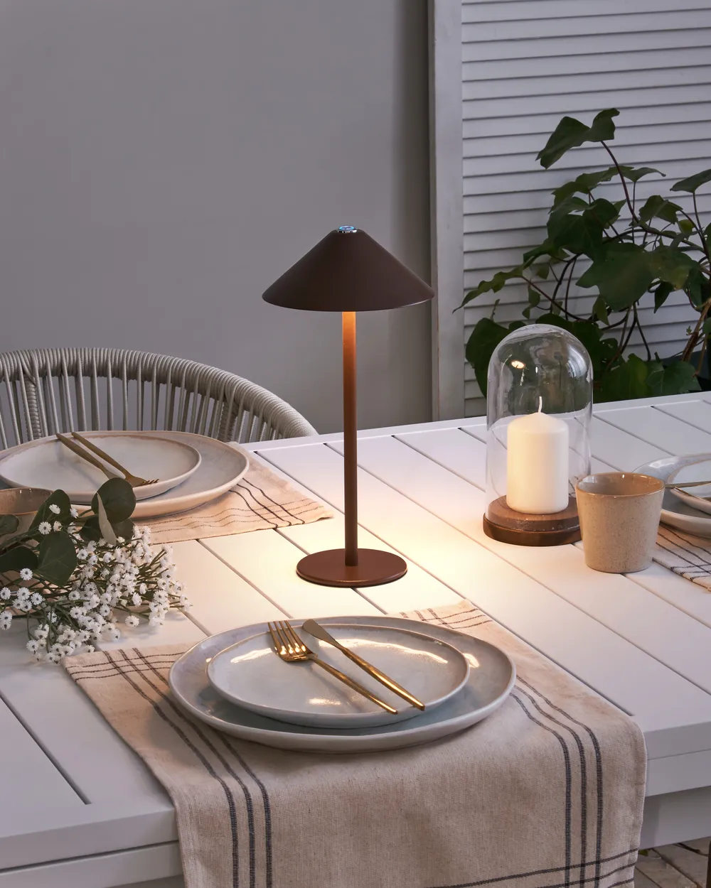 Lámpara De Mesa Led Saffron Circe Dorada Pulida, Recargable Y Regulable Con Ofertas En Carrefour