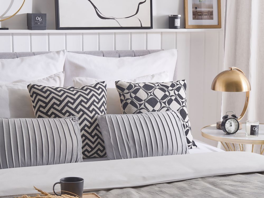 Set of 2 Pleated Cushions 30 x 50 cm Grey KOMANA Beliani