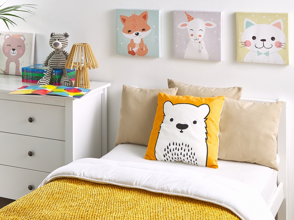 Set of 2 Cotton Kids Cushions Bear 45 x 45 cm Orange WARANASI Beliani.es
