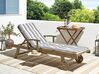 Chaise longue inclinable en bois d'acacia et coussin bleu rayé AMANTEA_880570