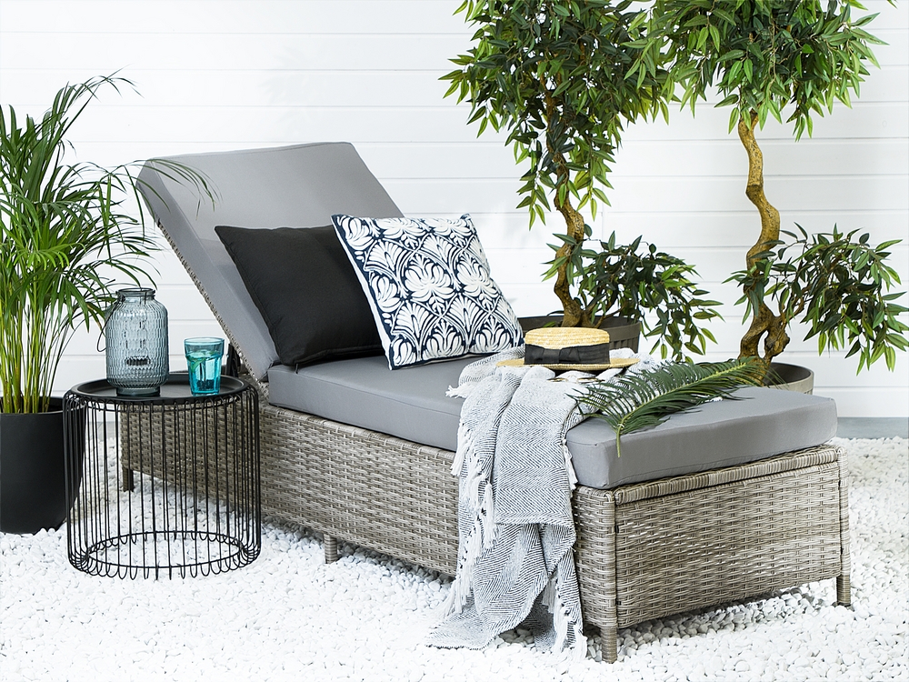 Outdoor Furniture Rattan Garden Sun Loungers JANSSONG Rattan Sun