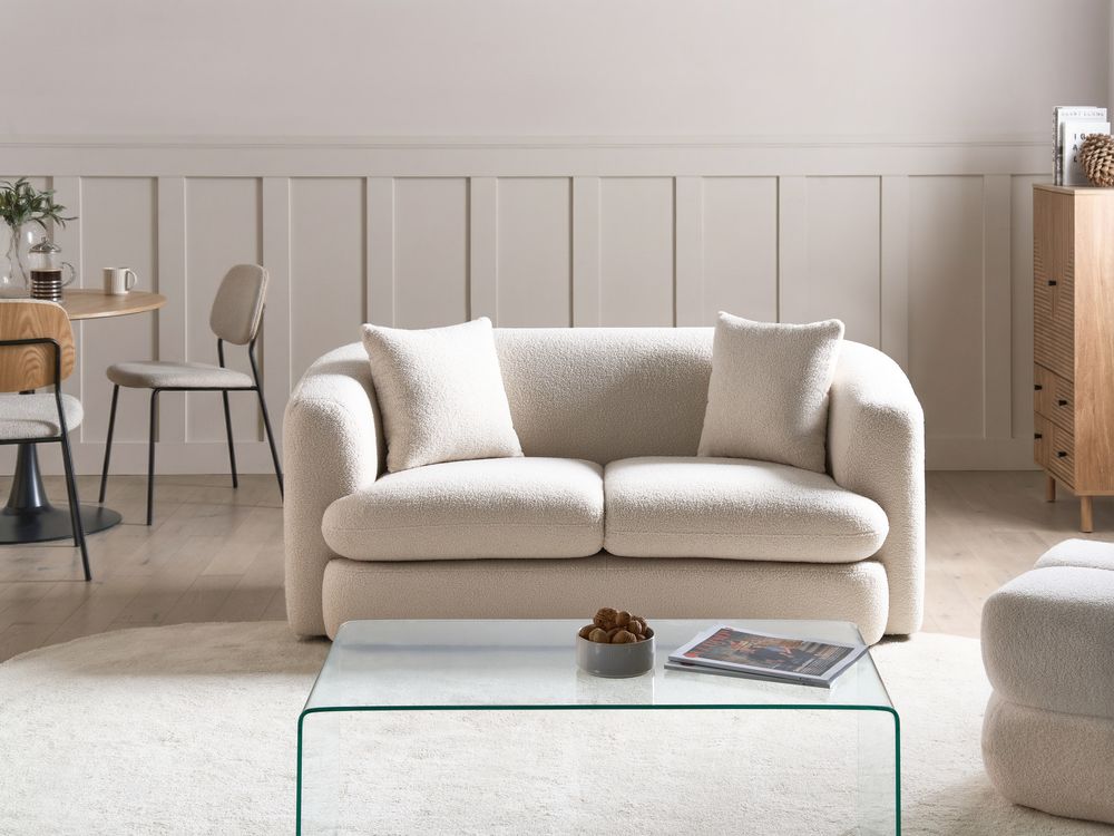 Sofa 2 personers HUSBY Boucle Cremehvid