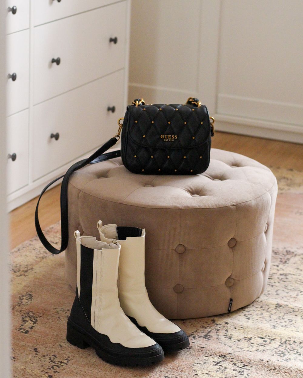 Pouf In Velluto Beige 39x39x30cm - Poggiapiedi Grande Con Struttura Legno, Portata 150kg - Foto 11