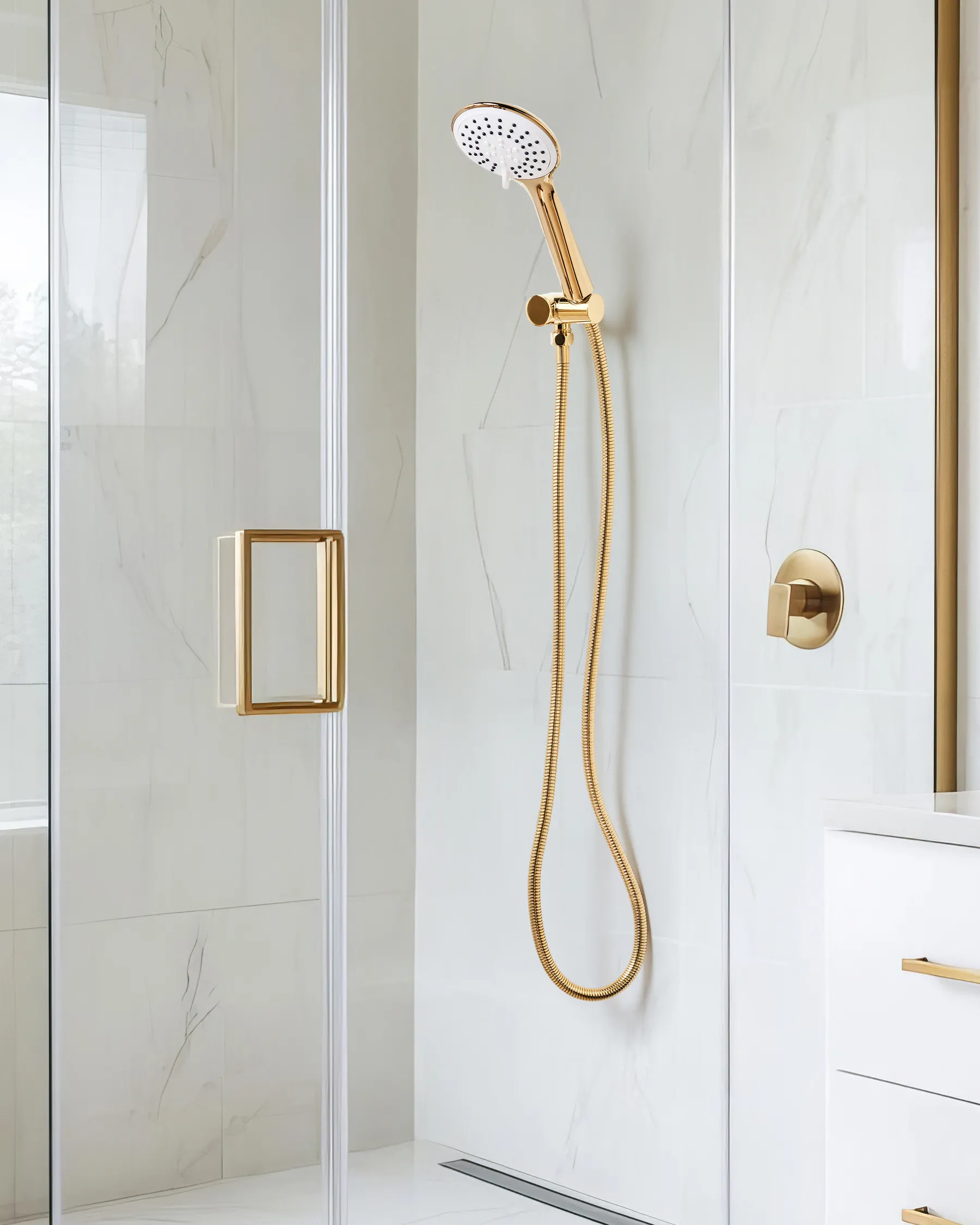 Shower Head and Hose Kit TUMPLE 3-function Gold_988381