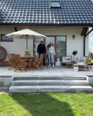 Zestaw ogrodowy dla 6 osób MAUI z parasolem (12 opcji do wyboru) Drewno akacjowe Jasnobrązowy_990082