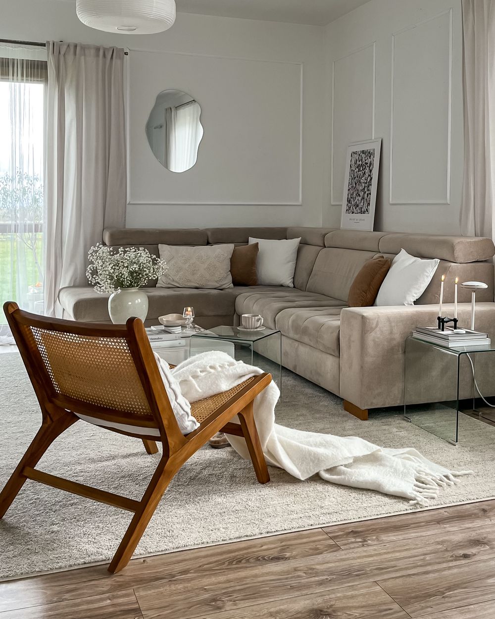 Set of 2 living room end tables discount