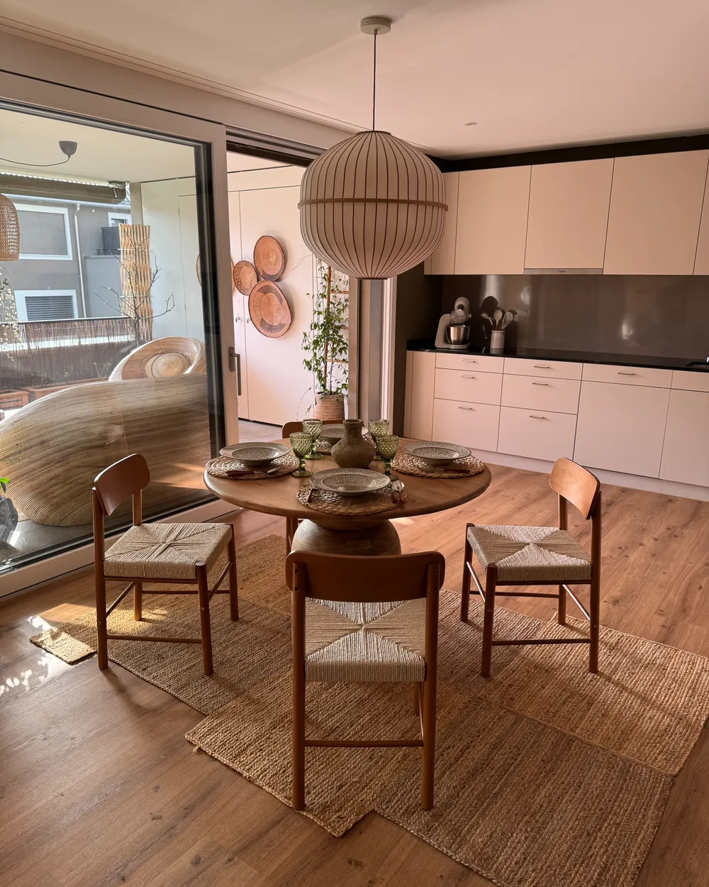 Dining Table MURTLE Light Brown 110 cm 110 cm Mango Wood_1064485