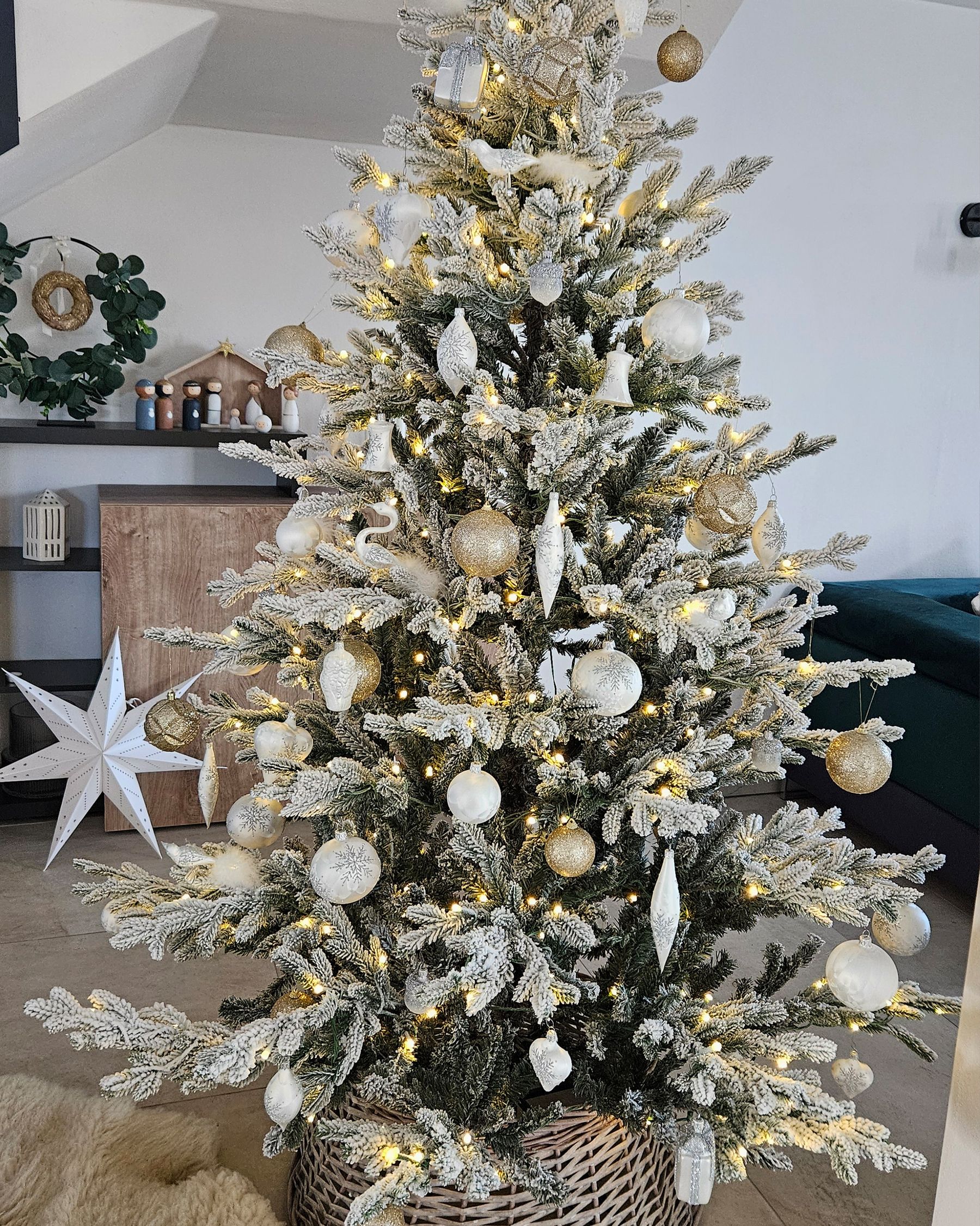 Julgran 180 cm vit BRISCO Beliani.fi