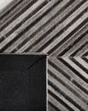 Kožený koberec 140 x 200 cm šedý AYTEPE_751690