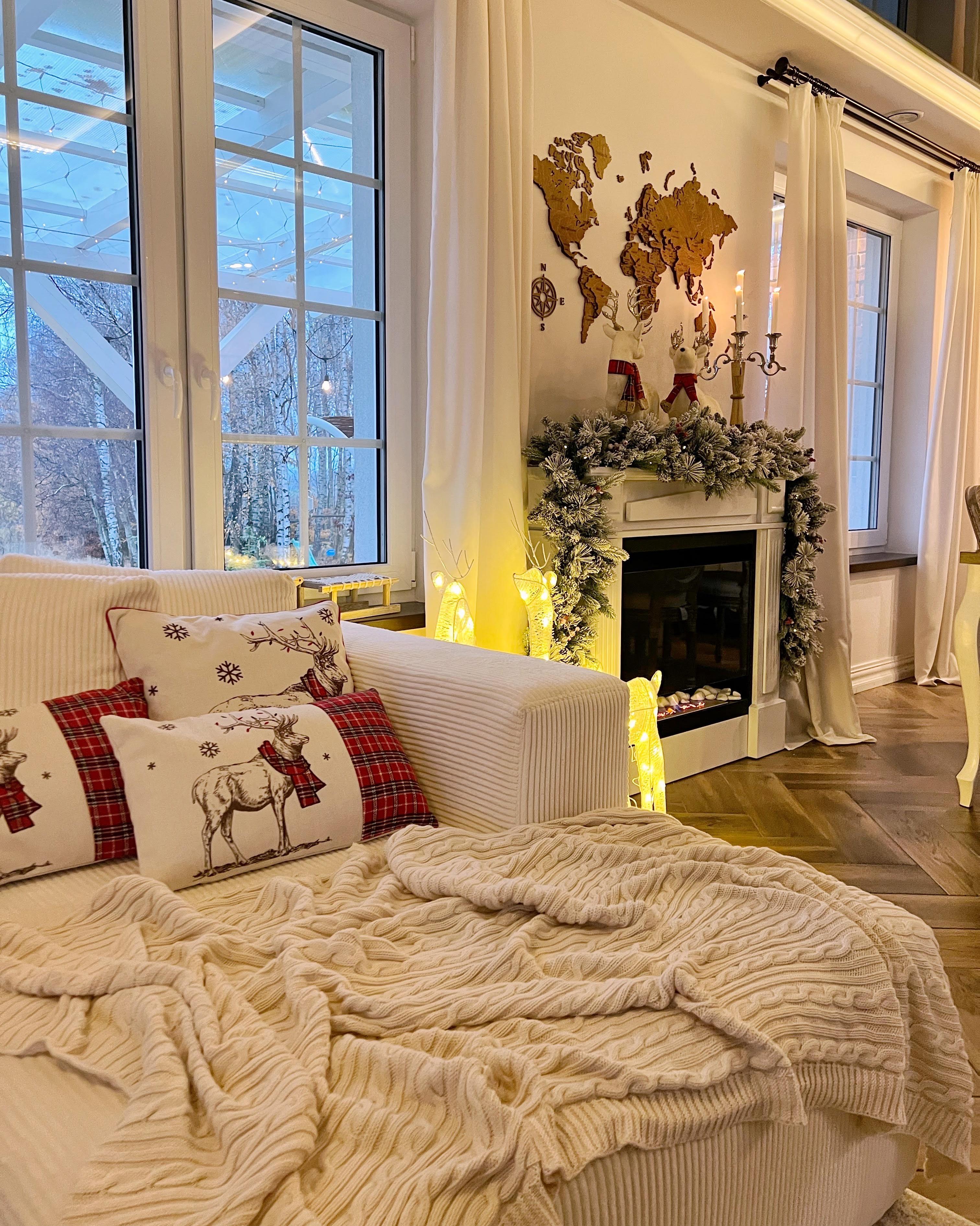 Set di 2 cuscini decorativi con renne 30 x 50 cm bianco e rosso SVEN_907455