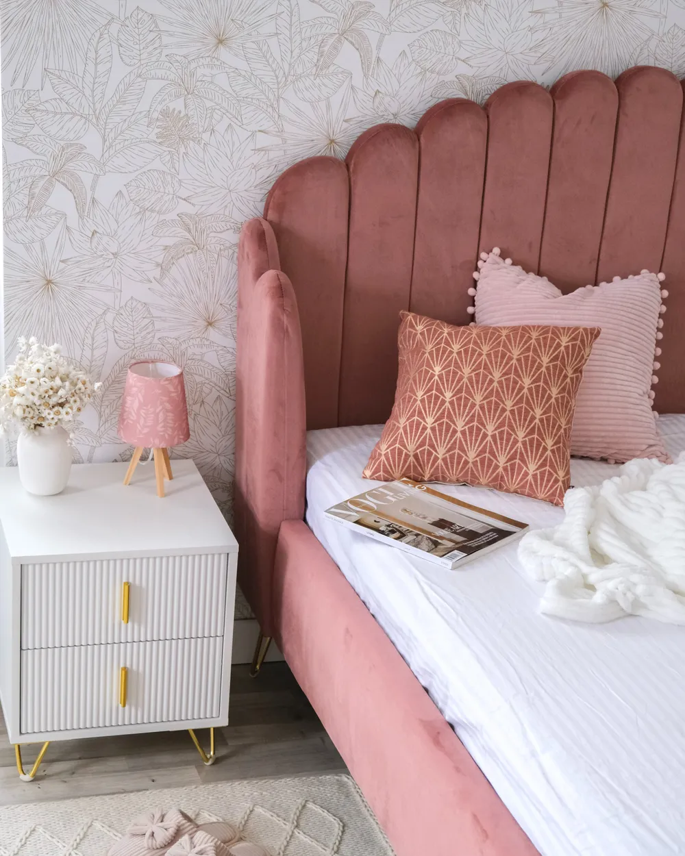 Bed Velvet AMBILLOU 160 x 200 cm (EU King Size) Pink_983577