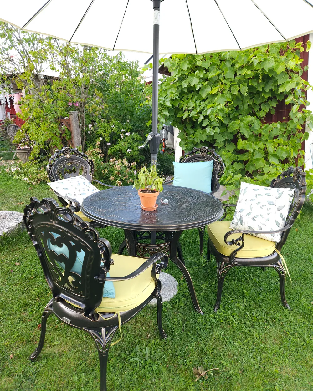 Set da pranzo da giardino 4 posti SAPRI con Ombrellone (16 opzioni) Metallo Marrone scuro_1016914