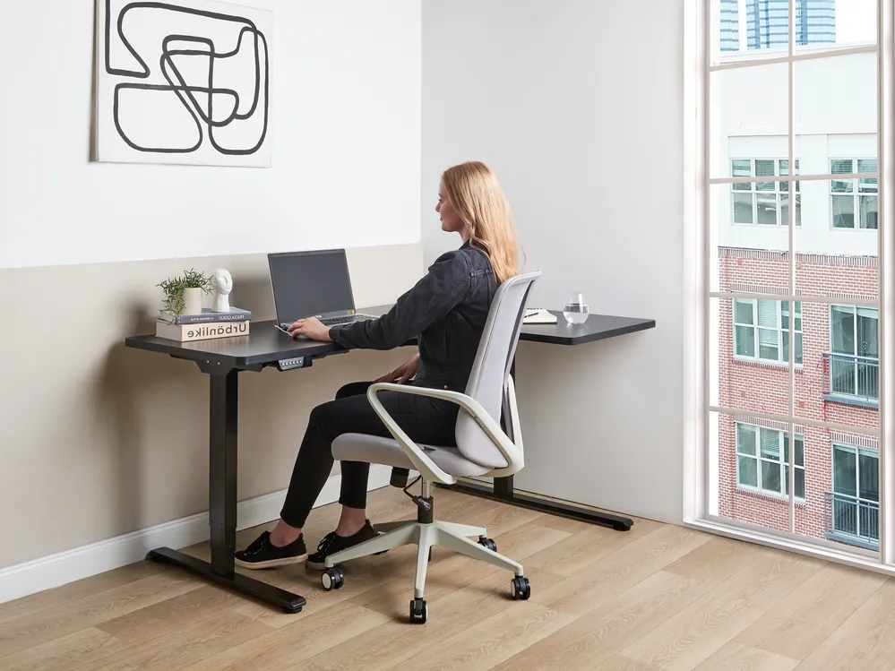 Scrivania angolare regolabile elettricamente DESTINES Nero 160 cm