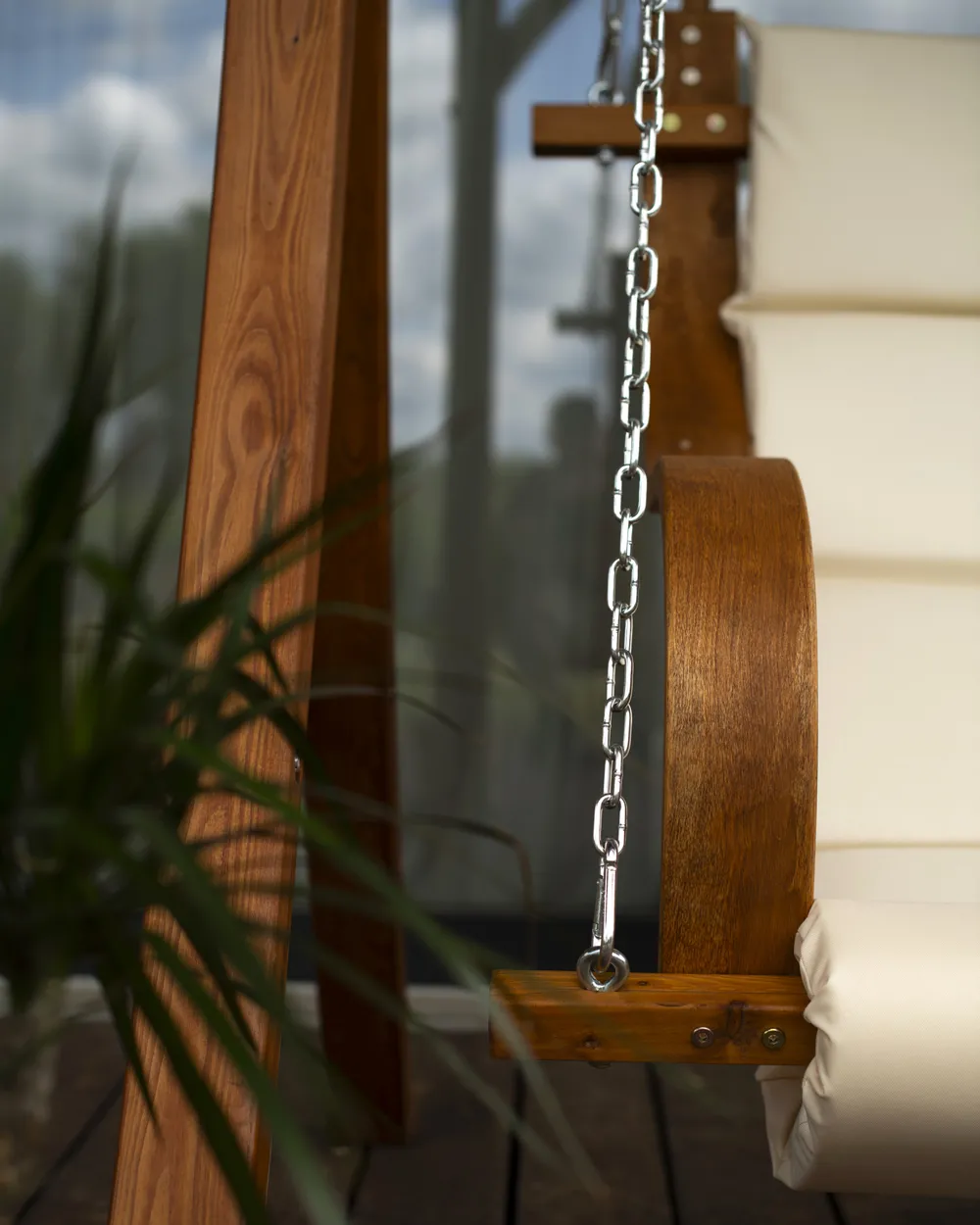 Patio Swing APRILIA Larch Wood Brown