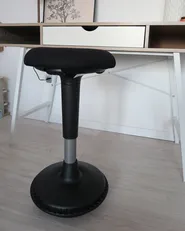Stołek balansujący ESTELL Czarny_1035847