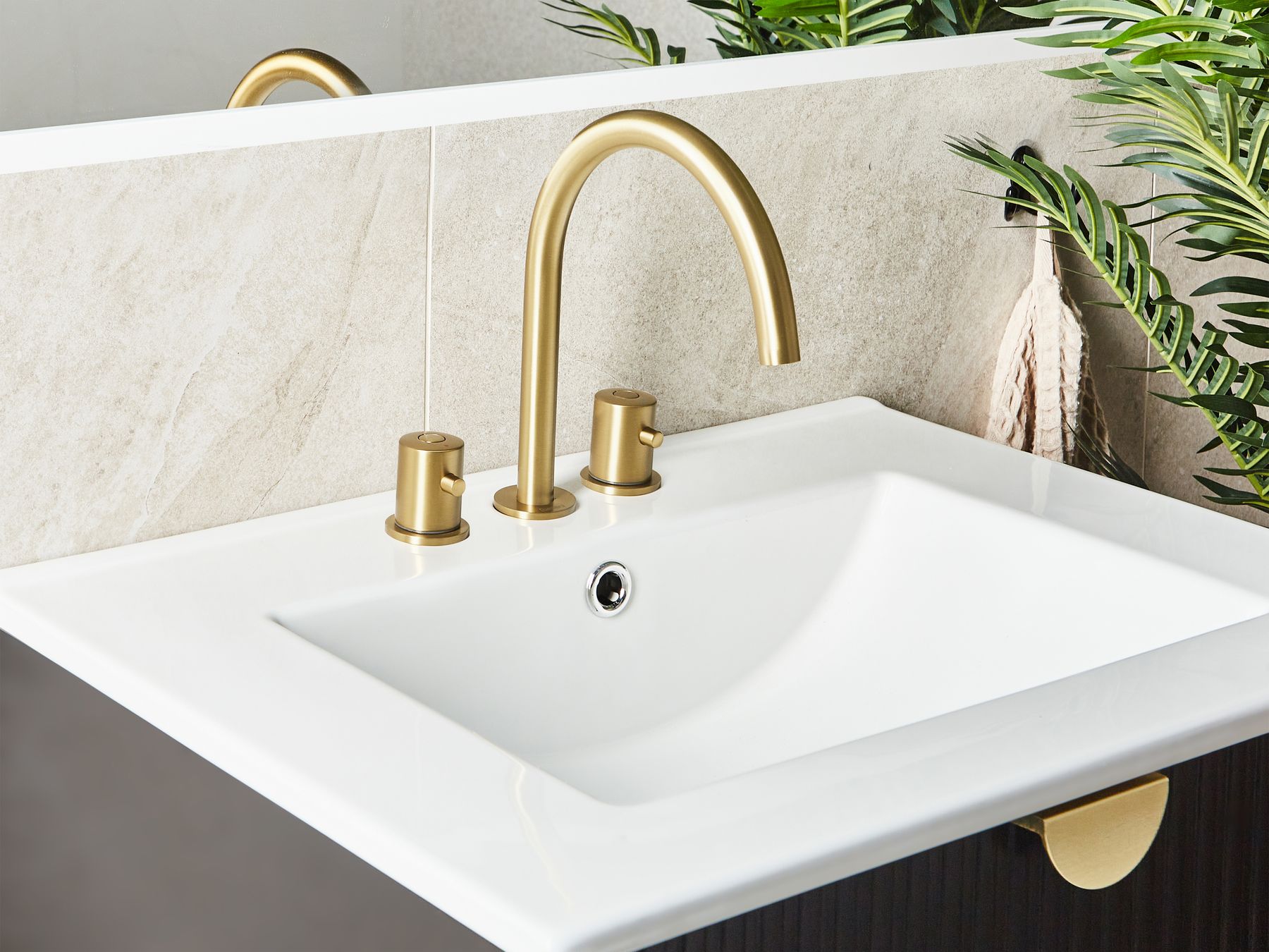 Bateria umywalkowa złota PILCOMAYO _998826