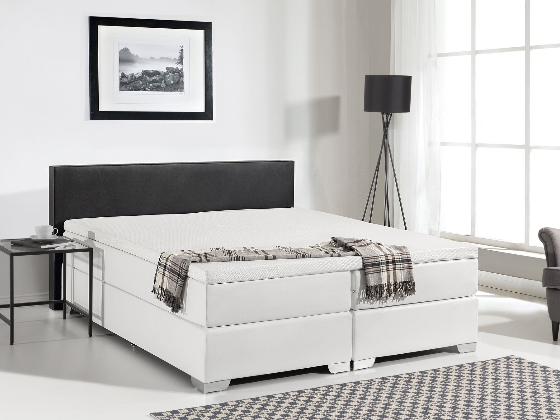 Faux Leather EU King Size Divan Bed White and Black PRESIDENT_709159