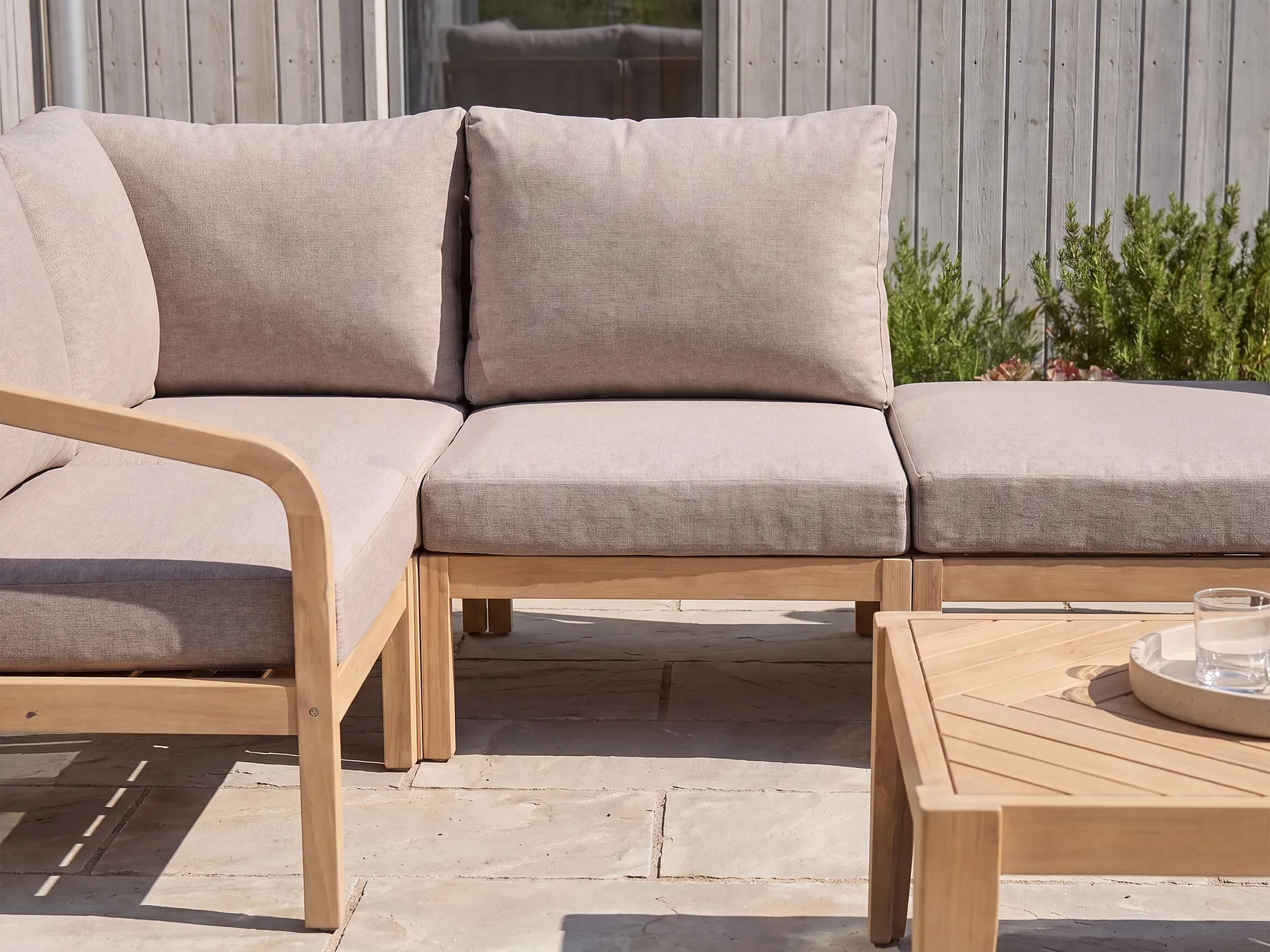 Garden 1-Seat Section RIVELLO Acacia Wood Light Brown_1156149