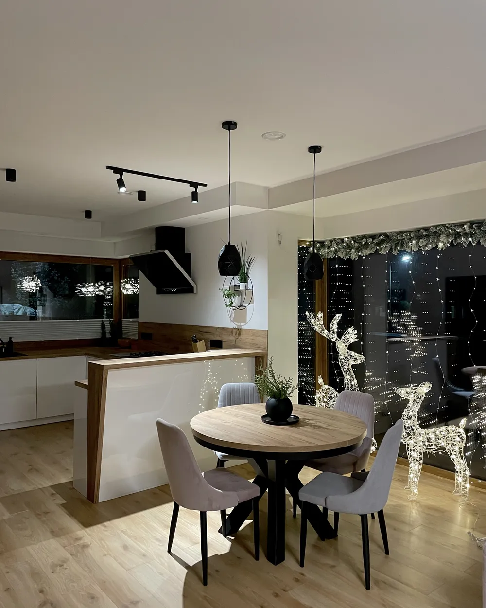 Outdoor Decoration LED HAFNIR 92 cm Roe Deer Silver_903029