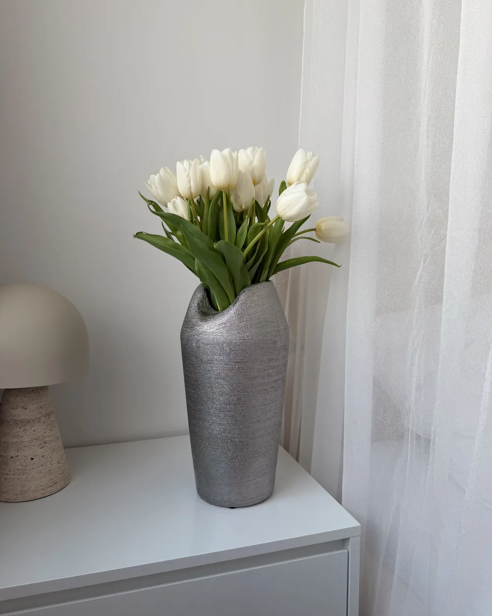 Vaso Decorativo In Gres Porcellanato Argento – Forma Irregolare 12x33 Cm
