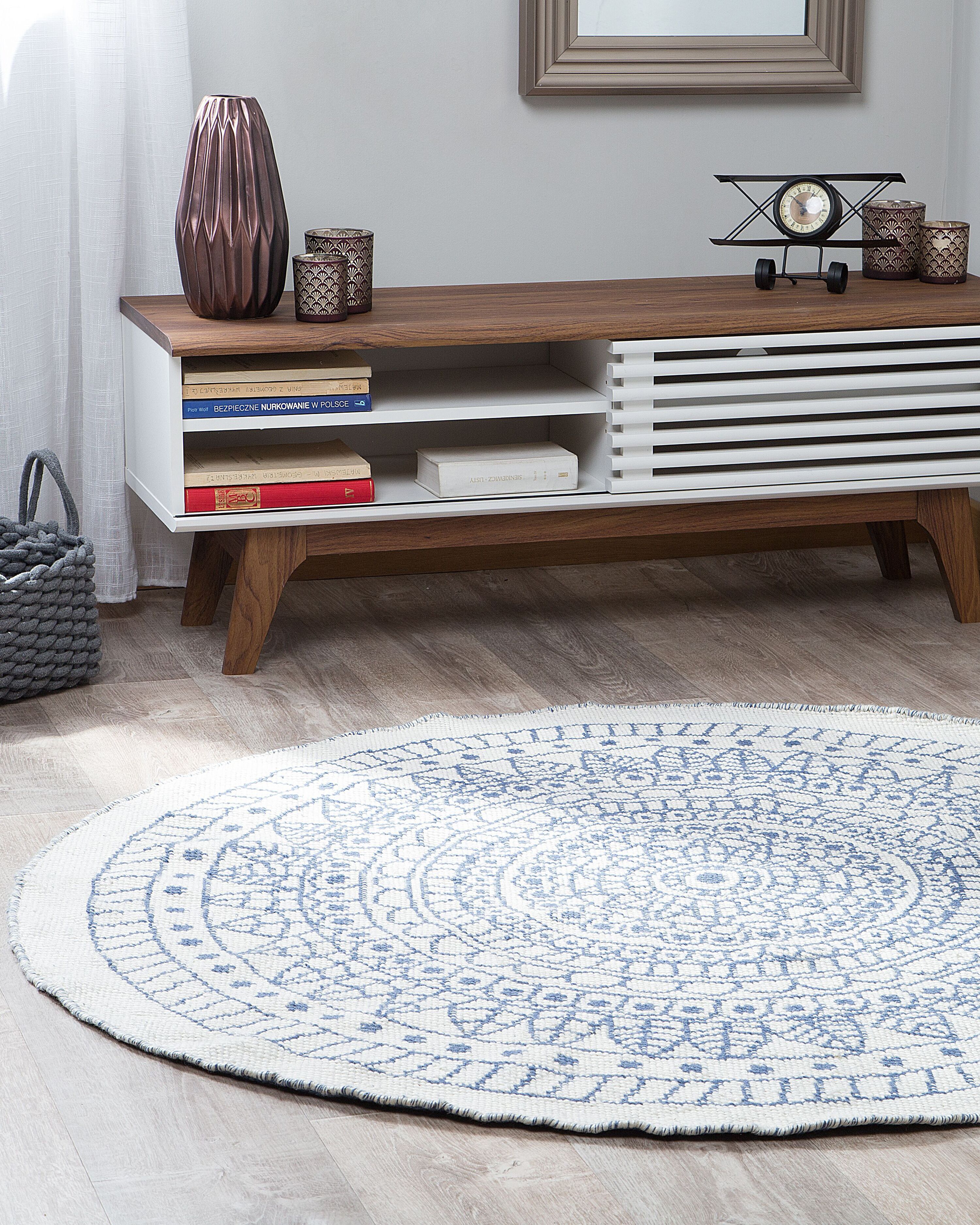 48+ Outdoor Teppich Blau Weiß, Mit einem outdoor teppich in blau