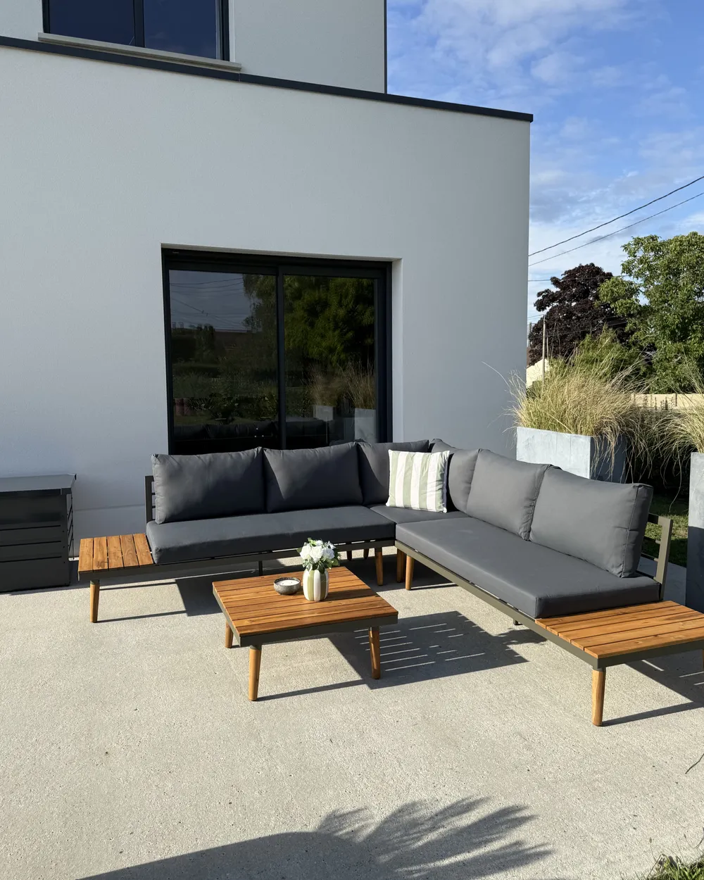 Garden Corner Sofa with Table 5 Seater CORATO Acacia Wood Grey_1008885